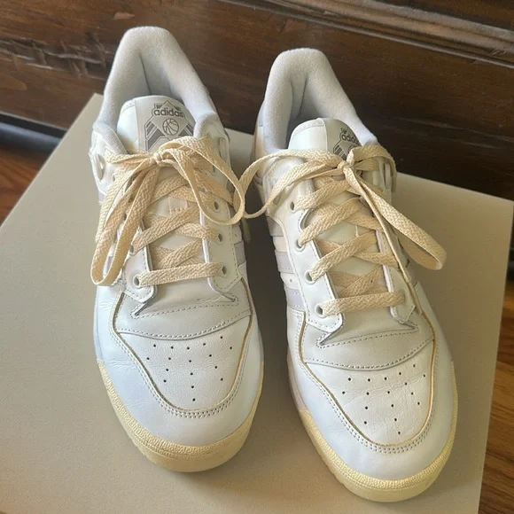 Adidas Rivalry - Picture 3 of 7